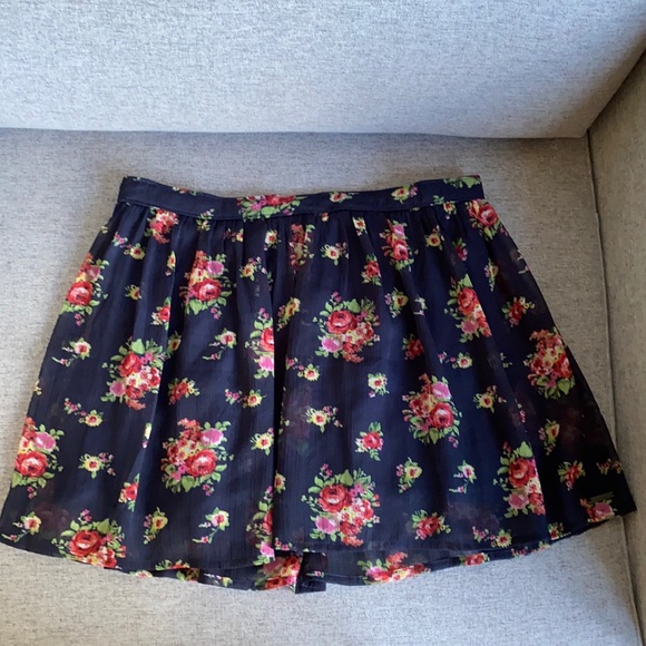 Abercrombie & Fitch Floral Skirt - Picture 1 of 4